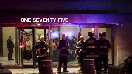 "Creí que íbamos a morir": Un ascensor con seis personas desciende 84 pisos de golpe