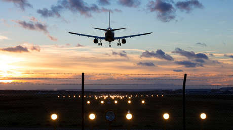 Un hombre muere atropellado por un avión en un aeropuerto de Moscú