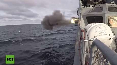 VIDEO: Rusia muestra un "duelo de torpedos" entre buques de su Armada