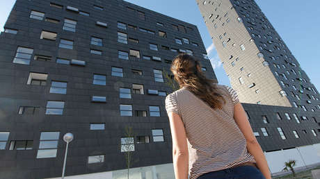 España: Una madre y sus tres hijos pequeños, desahuciados por el impago de 4 meses de alquiler