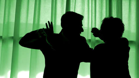 VIDEO: Así fue la acalorada pelea de un alcalde colombiano que terminó golpeando a un concejal