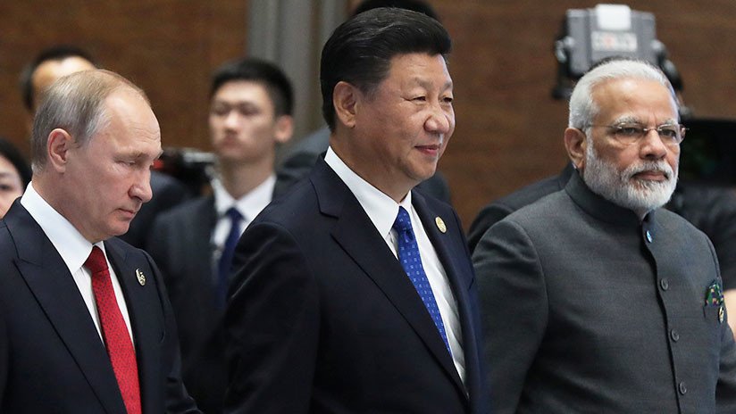 "Grandes perspectivas": Putin propone a la India y China reuniones regulares "en formato RIC"