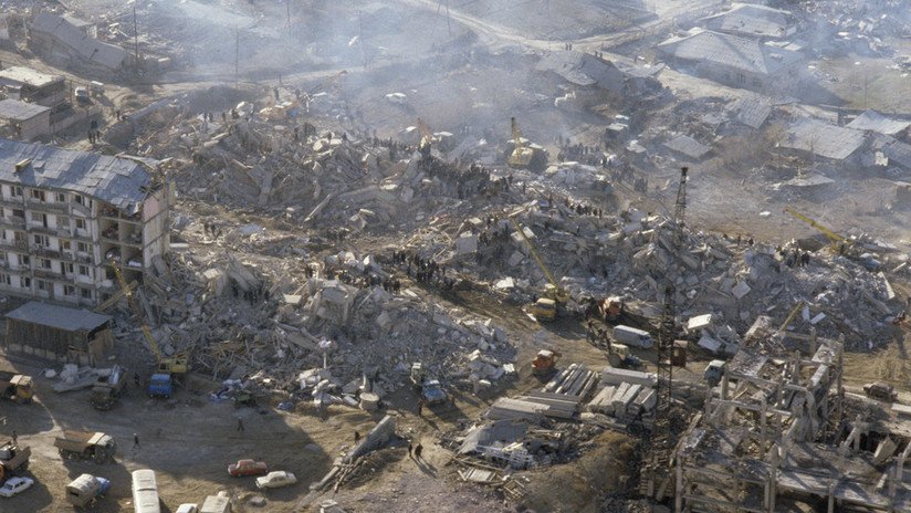 Una ciudad desapareció en 30 segundos: Fotos del devastador sismo que sacudió Armenia hace 30 años