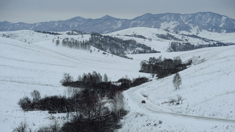 Ciclista español se salva de morir tras dormir en una carpa a -50 ºC mientras recorría Siberia