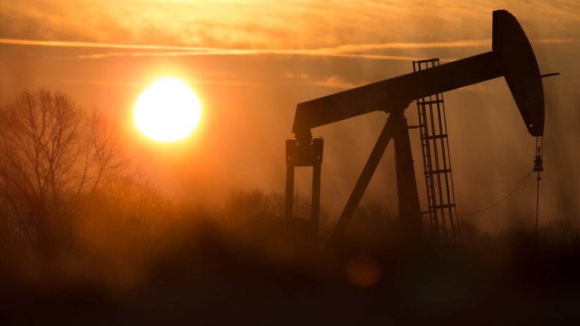 Lo que se esconde detrás del hundimiento de los precios del petróleo