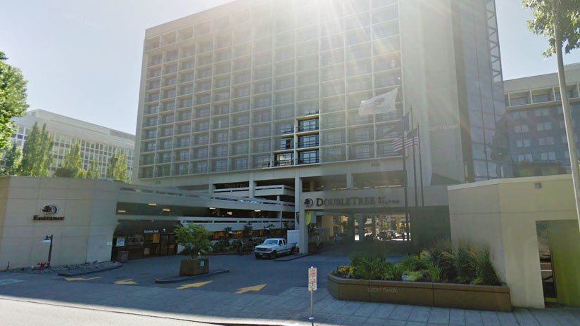 "El racismo sigue sano y salvo": Un hotel de EE.UU. expulsa a un afroamericano sin motivo aparente