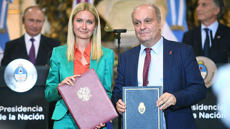 Putin y Macri renuevan el acuerdo de emisión de RT en la TDA de Argentina