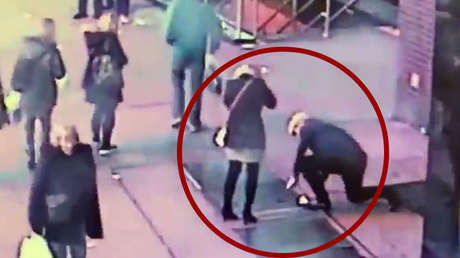 "¡Tenemos su anillo!": La Policía busca a una pareja cuya propuesta de matrimonio salió mal (VIDEO)