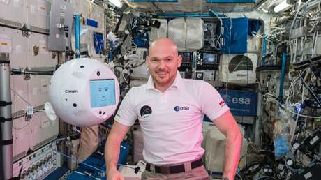 "No seas tan malo": Robot de la EEI expresa su descontento con el trato de un astronauta (VIDEO)