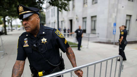 Un latino es brutalmente atacado en EE.UU. por un hombre que dice "odiar" y querer "matar" mexicanos