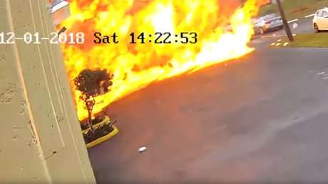 VIDEO: Momento exacto en que un avión se estrella contra un centro de terapia para niños con autismo