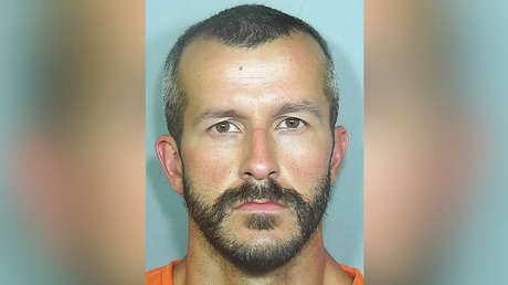 VIDEO: Muestra su casa a la Policía poco después de asesinar a su mujer embarazada y sus hijas