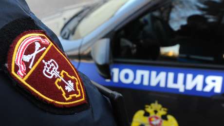 Evacuan un colegio de Moscú tras llegar un alumno armado con un cuchillo