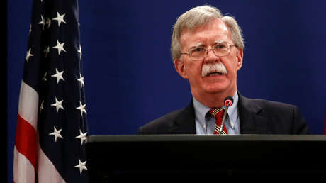 Bolton: "Los cambios económicos que EE.UU. quiere ver en China impactarían su estructura política"