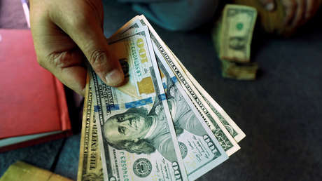 La India y Emiratos Árabes Unidos acuerdan comerciar en monedas locales