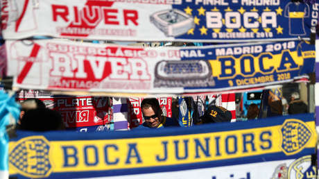 El error "imperdonable" en las bufandas de la final de la Copa Libertadores entre River y Boca