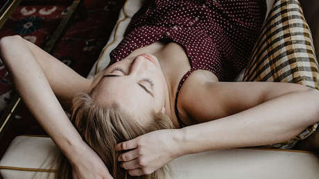 La joven que duerme hasta 20 horas seguidas al día (y a la que no tenemos nada que envidiar) 