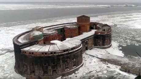 VIDEO: La mítica 'fortaleza de la plaga' del Báltico ruso a vista de pájaro
