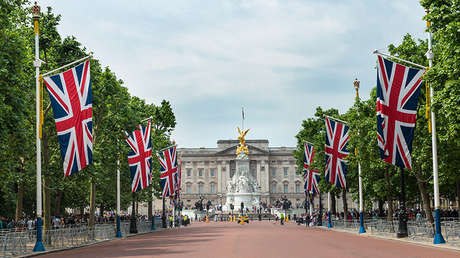 Escándalo real: Fallece impune exchófer de la reina Isabel II que abusó sexualmente de dos menores