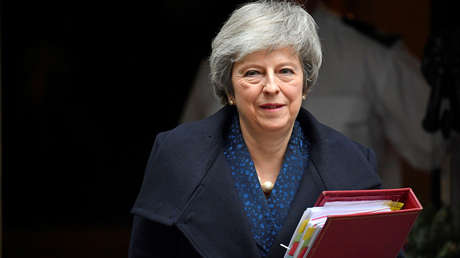 Theresa May gana el voto de confianza por el Brexit y seguirá al frente del Gobierno