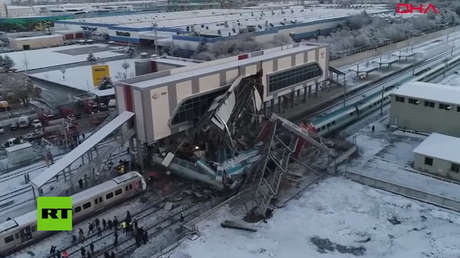 VIDEO: Un dron registra las consecuencias del fatal accidente de tren en Turquía