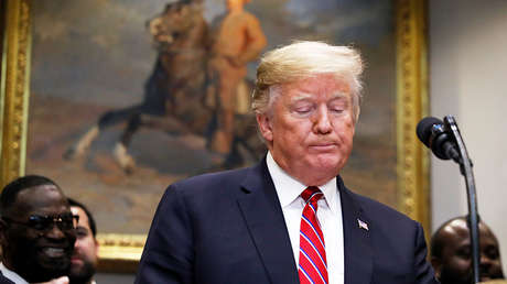 Trump dijo que no le preocupa un 'impeachment', pero sus amigos afirman que sí