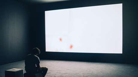 Solteros a los 30 y más: "Esta crisis de la juventud es global"