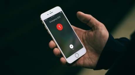 Una niña de dos años salva a su madre haciendo una llamada de urgencia con el iPhone