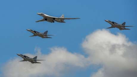 Fortaleciendo la tríada nuclear: Aviación de larga distancia rusa celebra su 104 cumpleaños (VIDEOS)