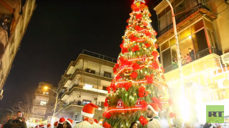 VIDEO: El pueblo de Siria festeja la Navidad mientras la normalidad regresa al país