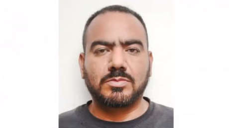 Como Robin Hood: un socio de 'El Chapo' reparte comida y desea una Feliz Navidad