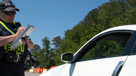 VIDEO: Arrestan a un policía estadounidense que forzó sexualmente a detenidas a cambio de liberarlas