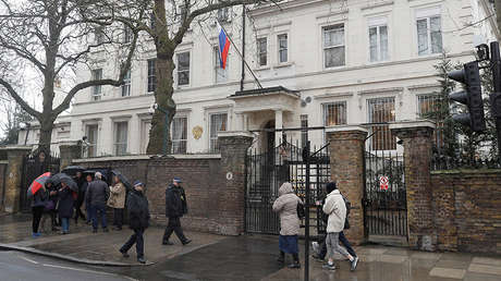 Moscú y Londres acuerdan restablecer parcialmente el personal de sus misiones diplomáticas