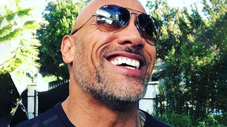 Dwayne 'La Roca' Johnson ganará el doble que Emily Blunt por actuar en el mismo film y la Red arde