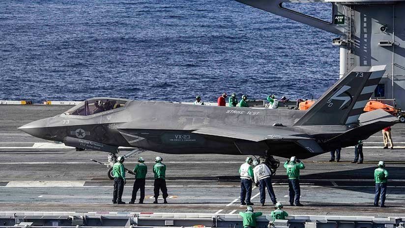 El jefe interino del Pentágono critica de manera grosera el programa de fabricación de cazas F-35