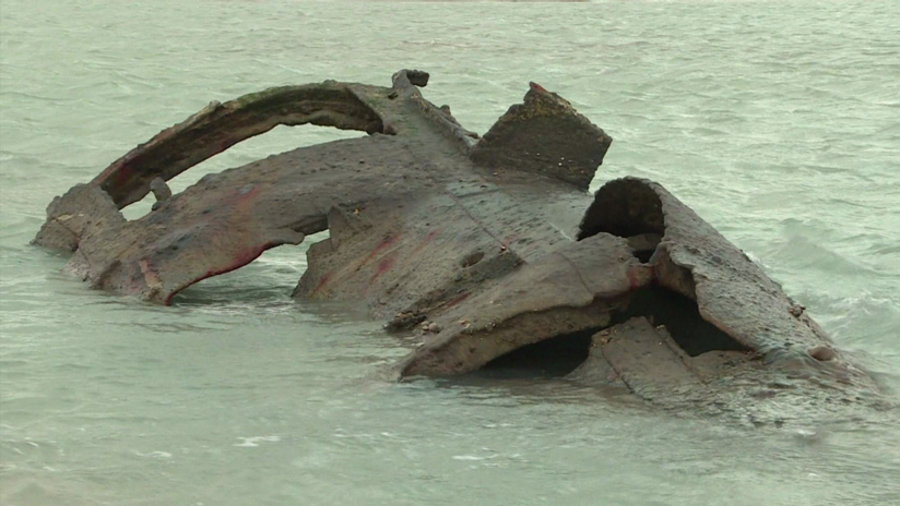 VIDEO, FOTO: Emerge en la costa de Francia un submarino alemán de la Primera Guerra Mundial
