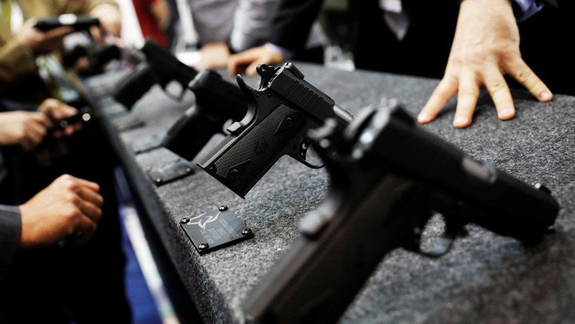 Jair Bolsonaro firma un decreto que facilita la posesión de armas en Brasil: ¿En qué consiste?