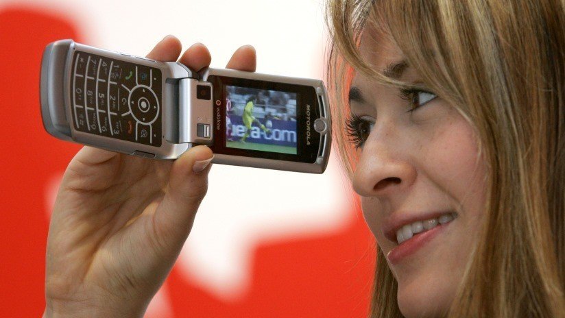 Motorola relanzaría el plegable RAZR, uno de los teléfonos más icónicos del mundo