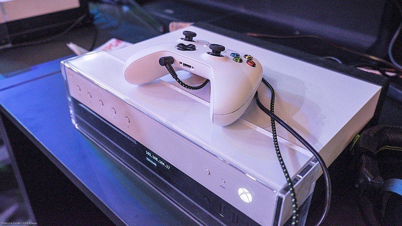 Vende la consola Xbox de su esposo por 3 dólares cuando se entera que la engañaba