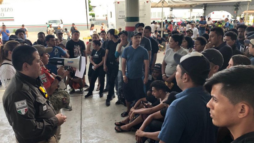 Casi 5.000 centroamericanos esperan por tarjetas humanitarias en frontera con México