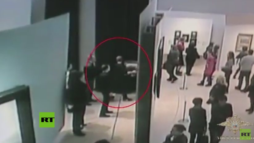 Lo saca del marco y se marcha: Robo millonario en la moscovita Galería Tretiakov