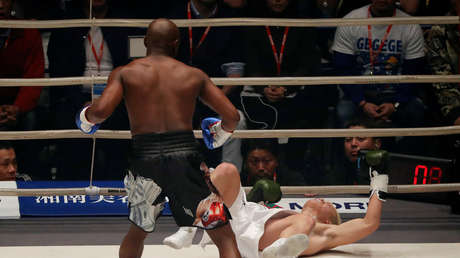 "Lo subestimé": el luchador japonés noqueado por Mayweather se pronuncia tras su humillante derrota