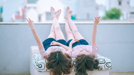 Estas siamesas tenían una probabilidad de sobrevivir entre un millón, hoy celebran 16 años