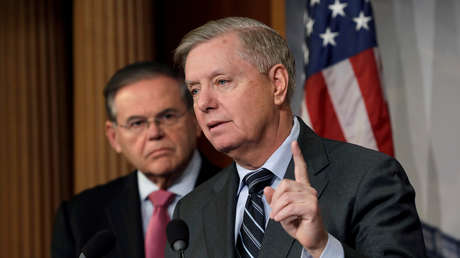 Senador republicano: Si Trump cede en la construcción del muro, sería el fin de su presidencia