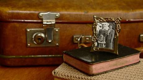 Un pequeño detalle viviente hace viral una vieja foto familiar de Navidad