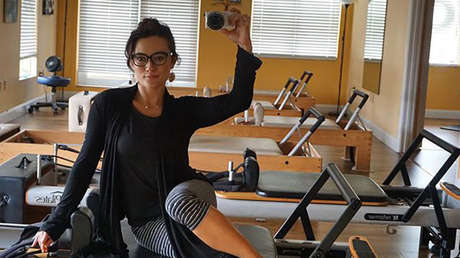 "Haría 'sushi' con tus riñones": Acusan de acoso a una mujer que envió 159.000 mensajes a un hombre