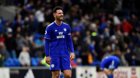 VIDEO: Un niño da una lección de modales al capitán de un equipo de la Premier League inglesa