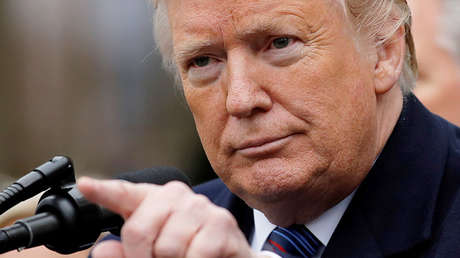 Politico: Dos personas rechazaron la propuesta de Trump de encabezar el Pentágono