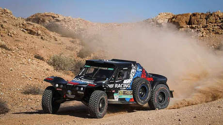 VIDEO: Impactante choque de buggys en el Africa Eco Race 2019