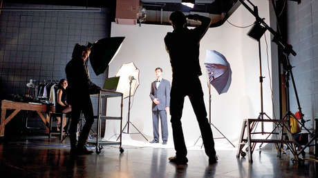 Messi es incluido en la lista de los cien rostros masculinos más bellos del mundo